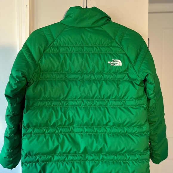 The North Face 550 Kids Green Jacket - Picture 6 of 6